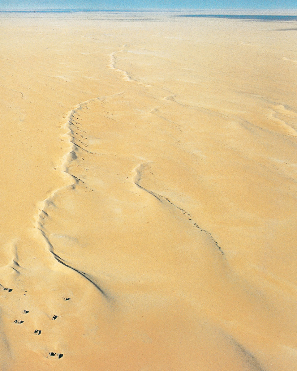 Aerial photograph of the Sahara desert, north of Timbuktu, Mali.
