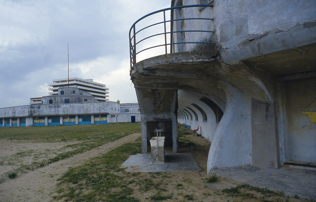 A photograph showing a view of Le Navi.