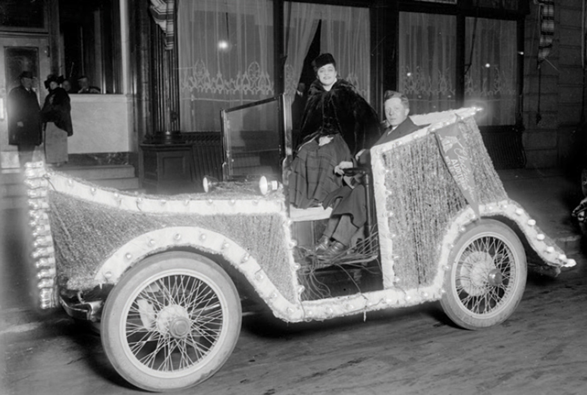 Car at the Electric Show, Denver Auditorium, US, 1910s. Courtesy Denver Public Library.