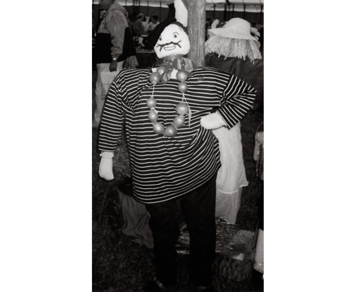 A photography “Pierre the French onion seller scarecrow,” presented by the Halton Village Women’s Institute at the Cheshire Show, June two thousand three. 