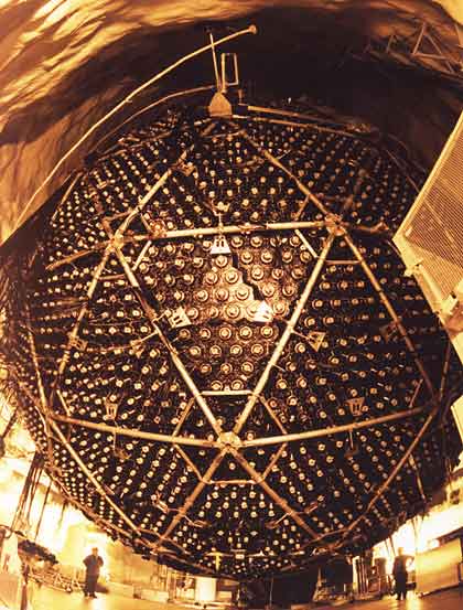 A photograph of the spherical Sudbury Neutrino Observatory.