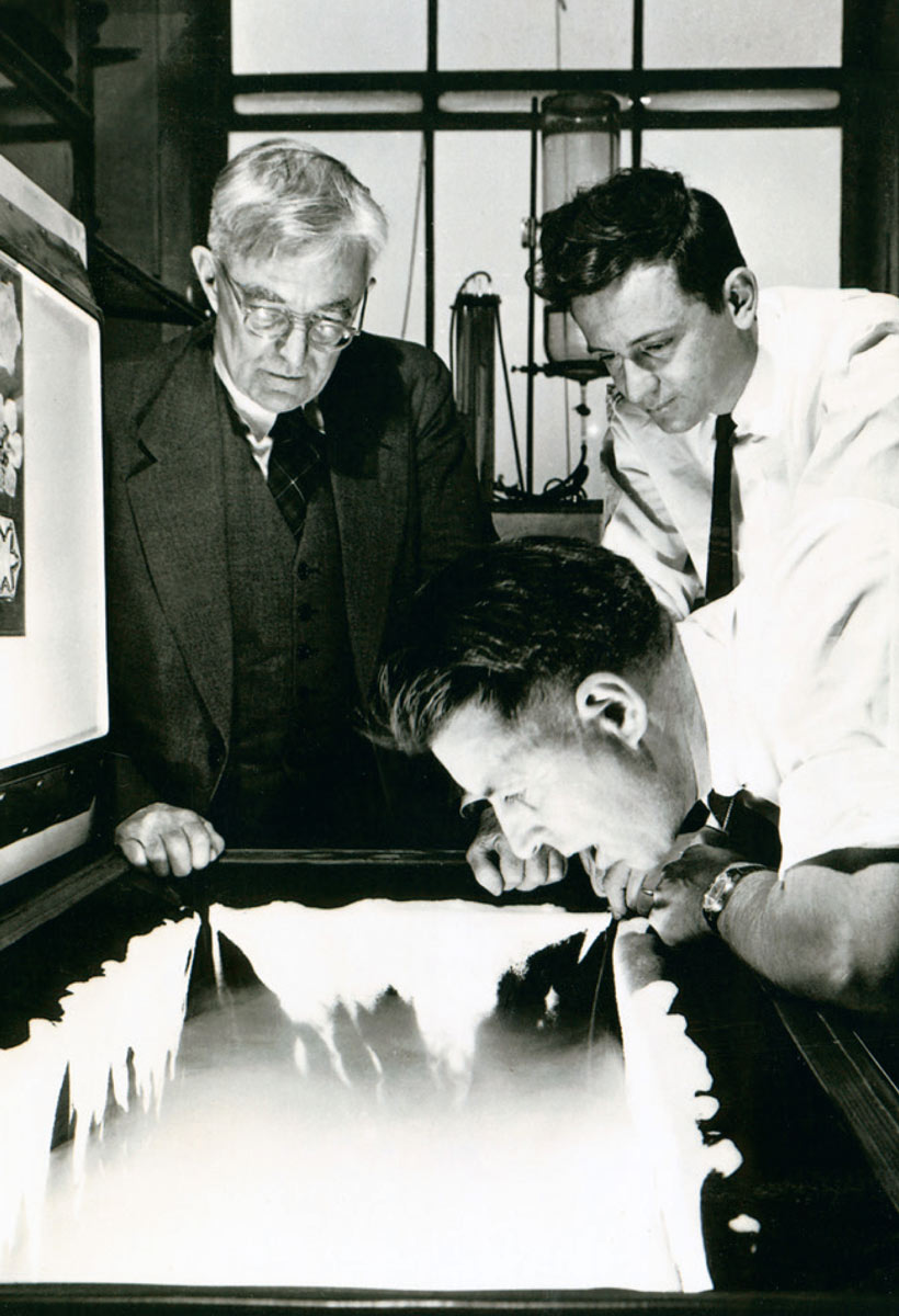 Irving Langmuir, Vincent Schaefer, and Bernard Vonnegut at the GE labs, 1947. Courtesy Schenectady Museum Archives.
