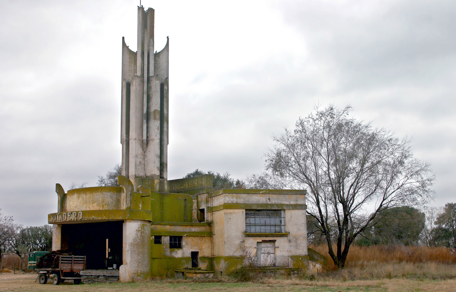 A photograph of a slaughterhouse designed by architect Francisco Salamone in Salliqueló, Argentina. 