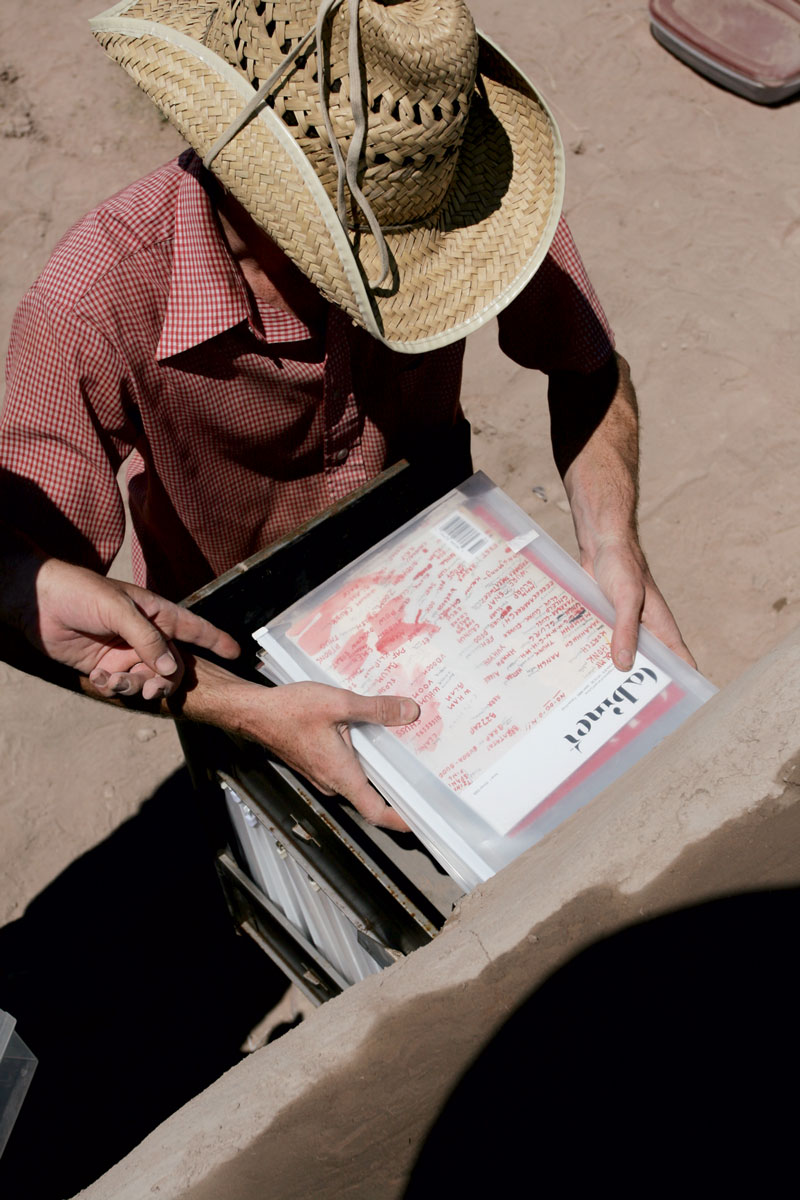 A 2009 photograph showing the reconstruction of Cabnetlandia in the desert outside Deming, New Mexico. 