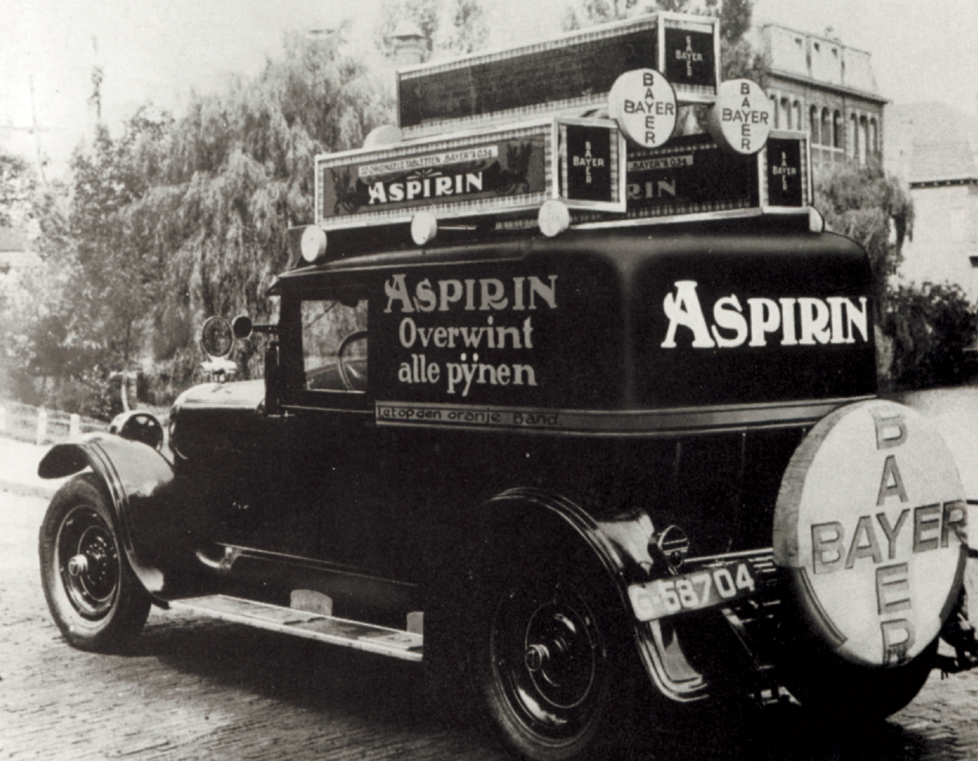 The 1920s and 1930s witnessed the explosion of aspirin advertising. Aspirin advertising trucks became a familiar sight on European streets.